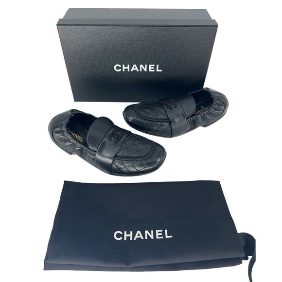 Chanel 2019 Lambskin Quilted Elastic CC Moccasin Loafers - Picture 2 of 16